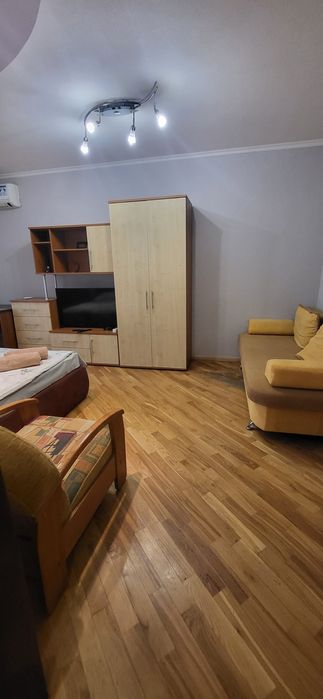 Подобово 1 кімн квартира вул.Ф.Єрнста 1100грн. вул.Хороброго