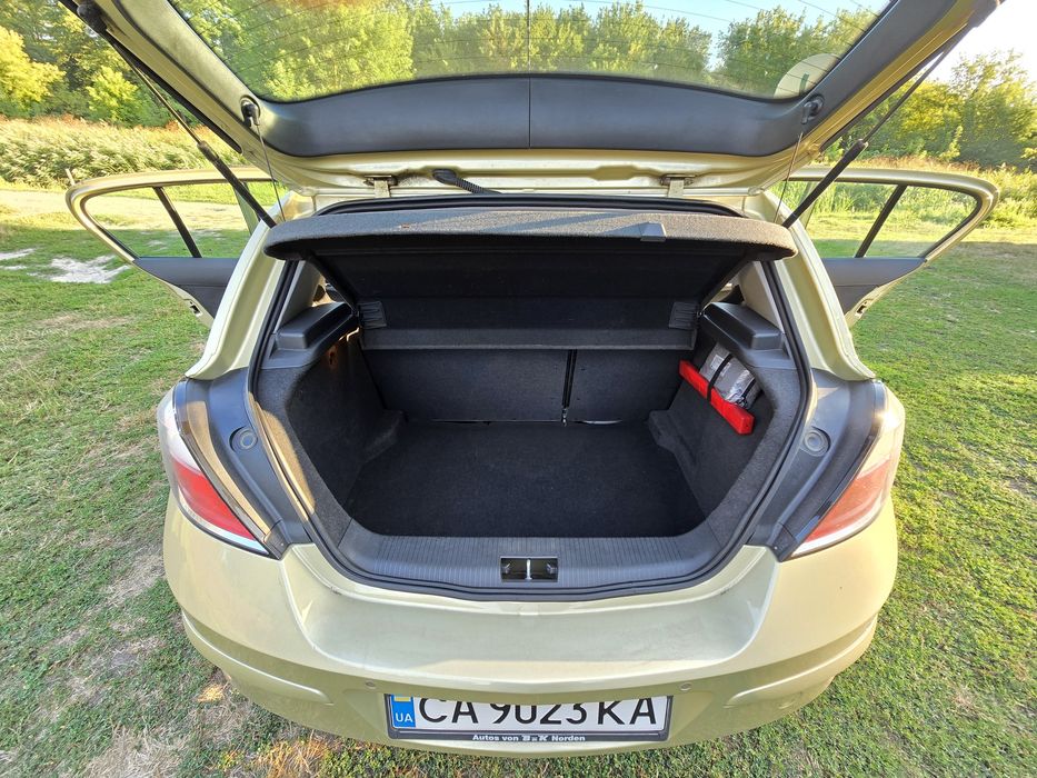 Opel Astra H 2004