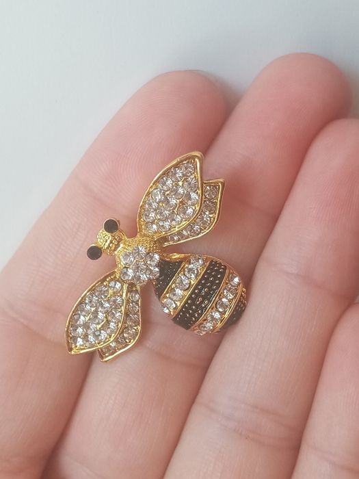 Брошка нова. Сережки. Лебідь. Бджілка