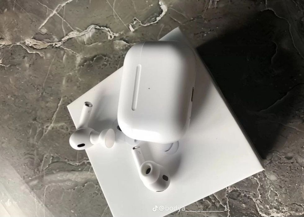 AirPods Pro 2 + Чохол у подарунок + Бонус