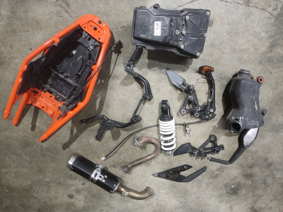 Peças KTM duke  125