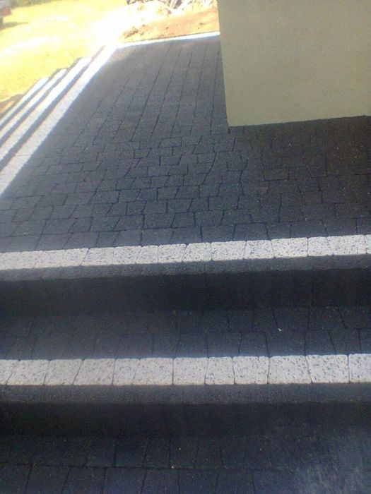 Układanie kostki brukowej