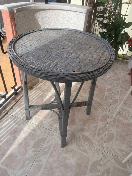 Mesa Redonda de Varanda / Jardim em Estilo Rústico