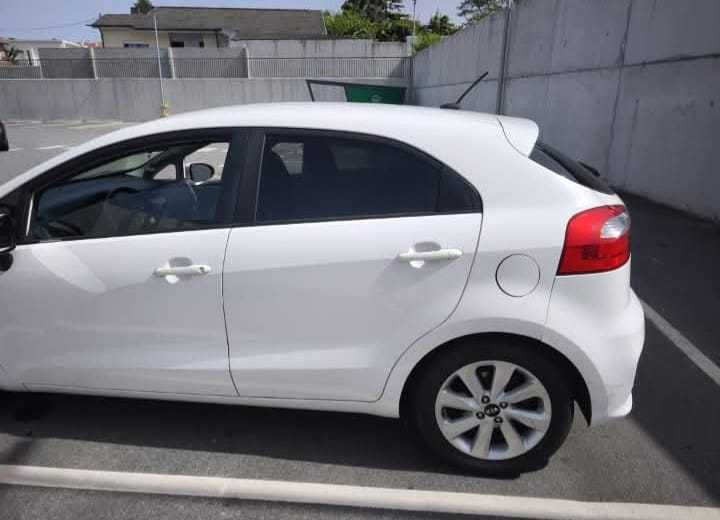 Kia Rio Prime impecável