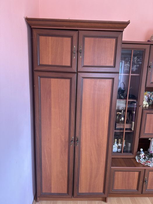 Стінка в зал або прихожу б/у