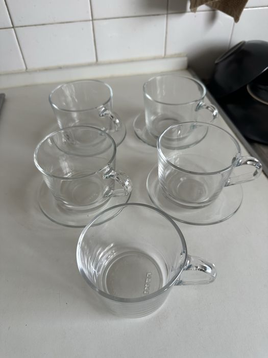 Conjuto de 5 chávenas e 4 pires IKEA
