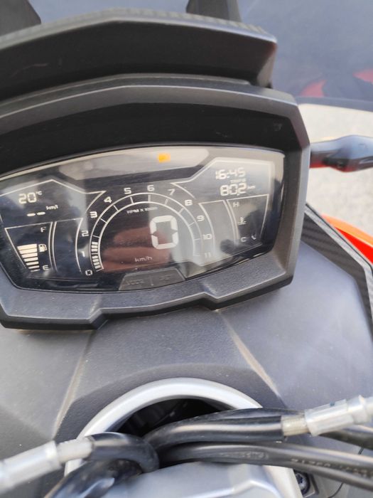 Aprilia 125 sr gt sport
