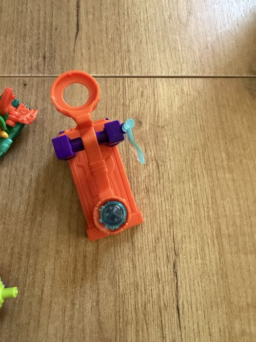 Super zings pojazdy wraz z figurkami