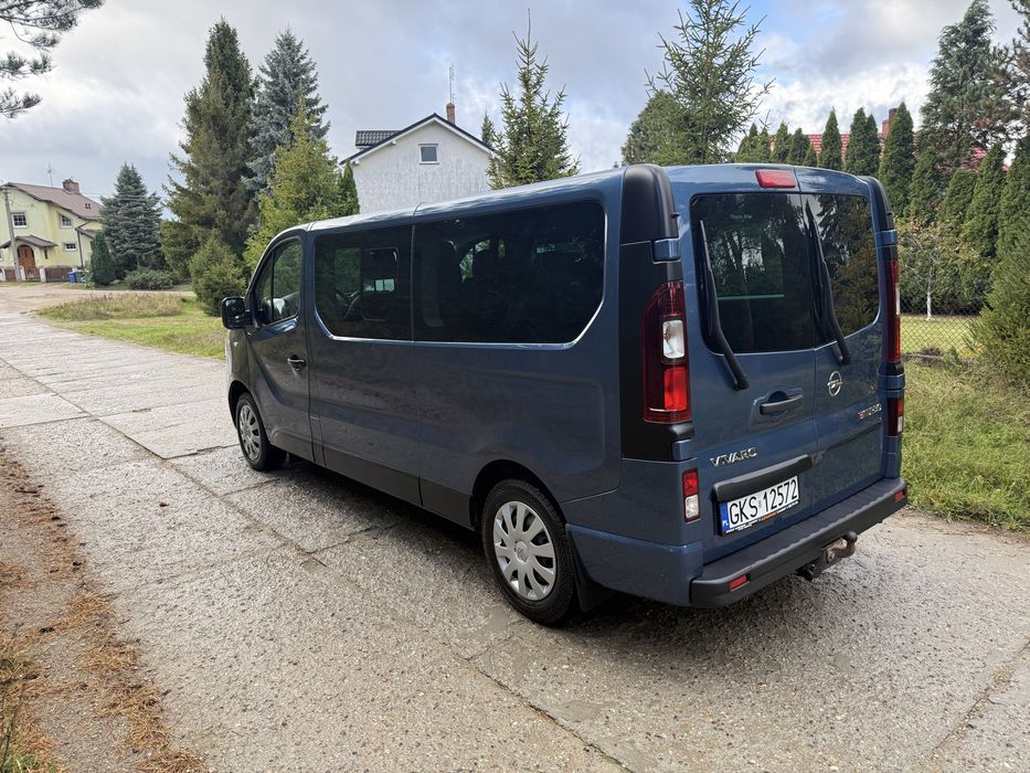 Opel Vivaro Long 9 osobowy bez wkladu