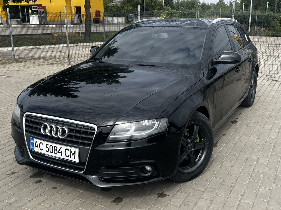 Продаж Audi A4 B8