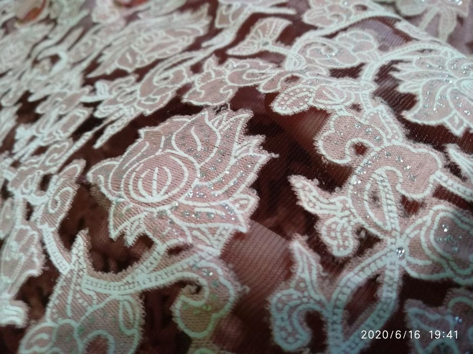 Жіночий костюм рожевий