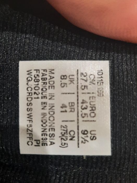 Tenis Asics pretos verde  n° 43,5