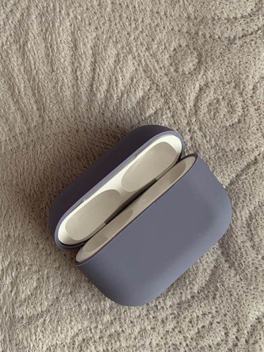 Чохол на AirPods Pro