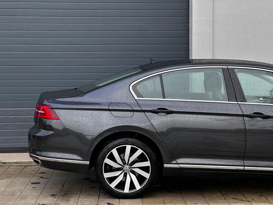 VW Passat
