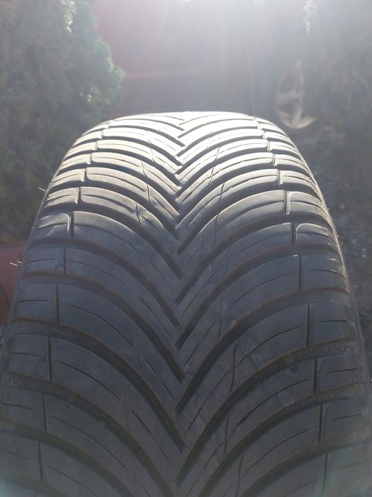 Opony Całoroczne Kleber 215/60R16 99V