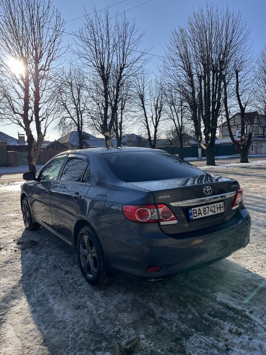 Продам Toyota corolla 2012