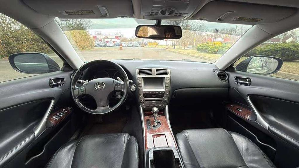 Lexus IS 250      2015