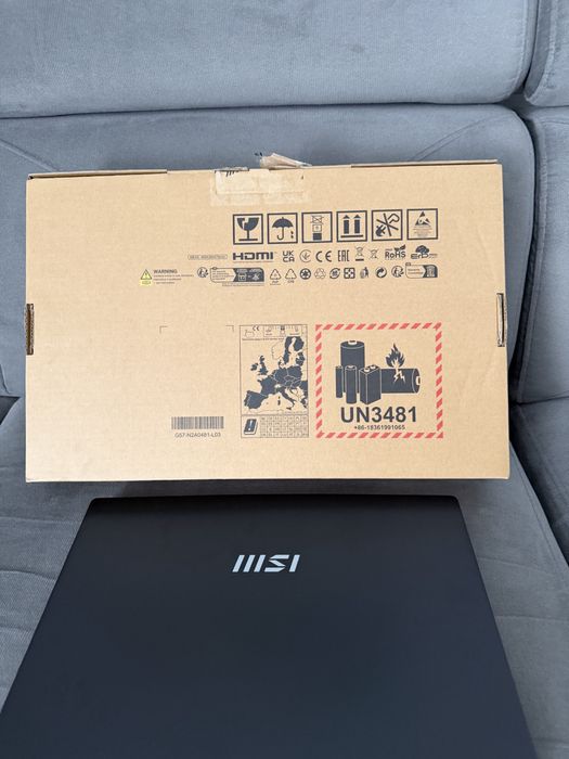 Laptop MSI  Modern 15 B11M