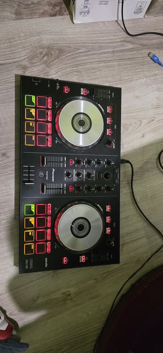 Konsola Pioneer DDJ-SB