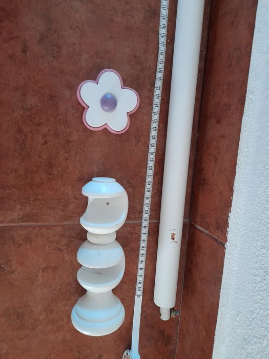 Varão de cortinado de quarto de menina