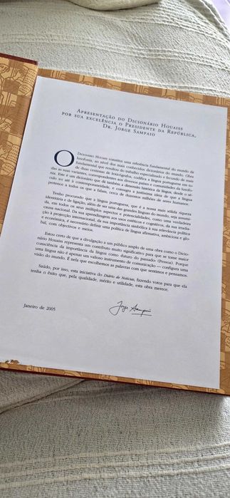 Coleção dicionário "Houaiss da Língua Portuguesa"