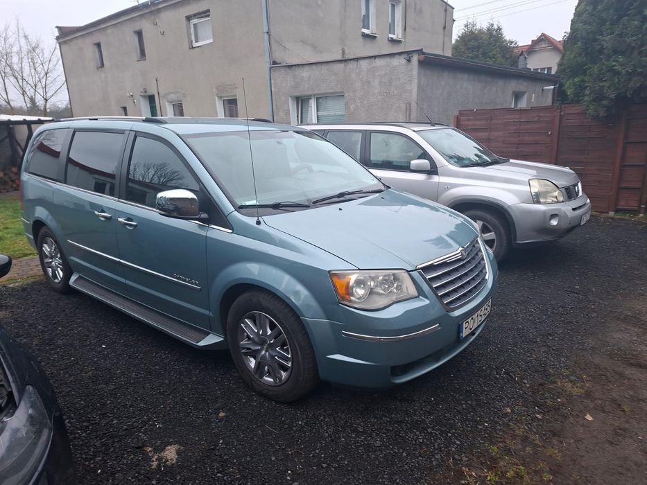 Chrysler Town and Country 2010r, 4.0 b+g