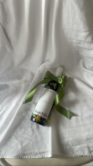 Artesanato - Garrafa pintada a mão-Presente unico e especial.