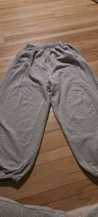 Spodnie dresowe baggy