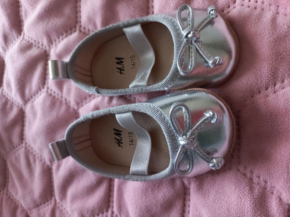 Ubranko na chrzest dla dziewczynki