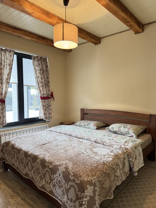 Подобова оренда будинку