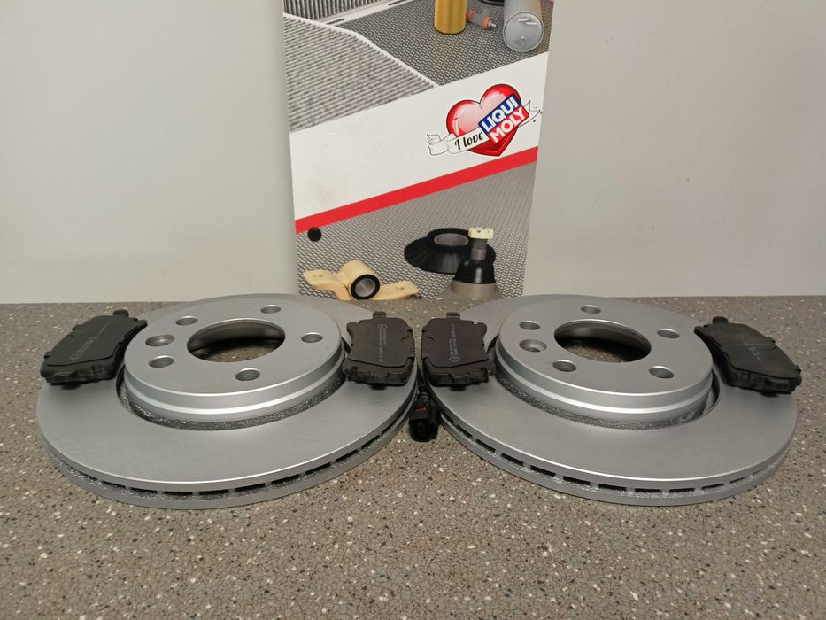 VW Transporter T5 03-15 Tarcze hamulcowe tył + klocki kpl.>