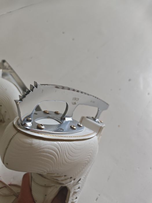 Łyżwy figurowe Edea Wave 260