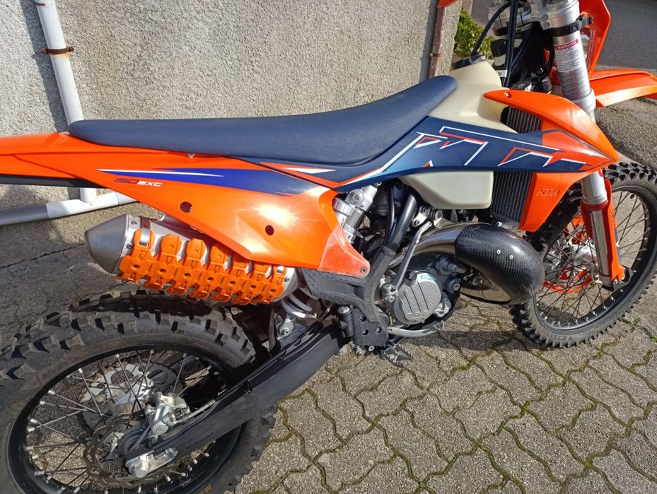 KTM 150 EXC de 2022 com 48horas