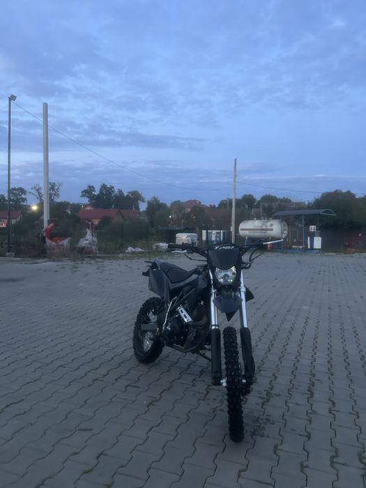 Asix xb defender 150