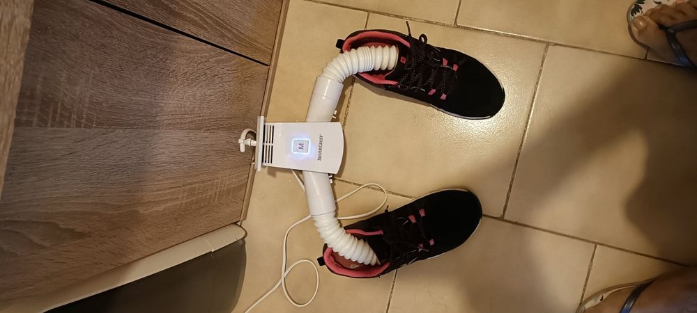 Aparelho secar sapatos e roupa