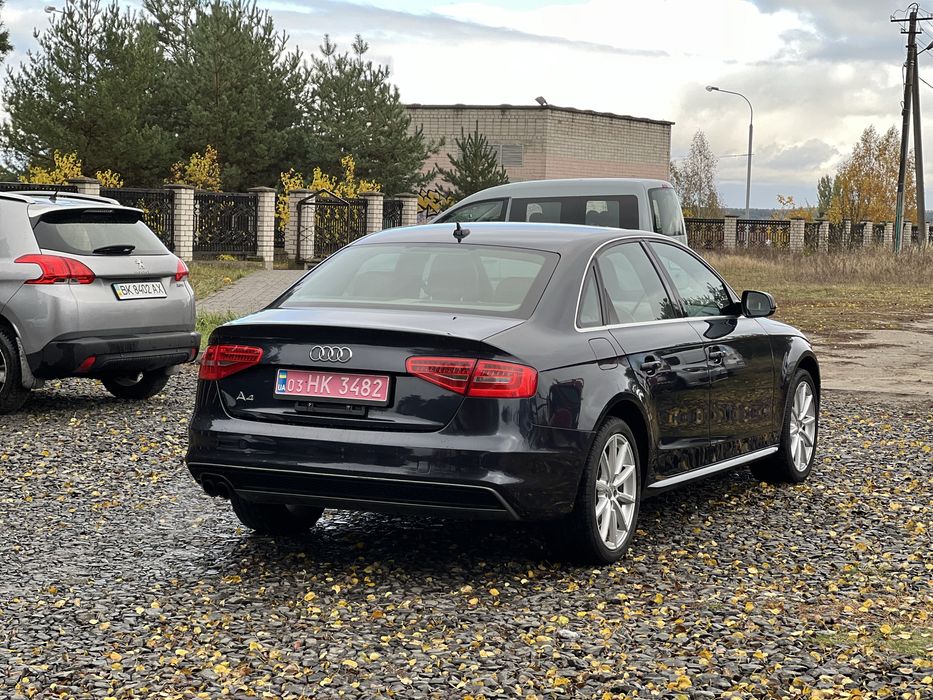 Продам Ауді а4б8 2.0 бензин 2015 р