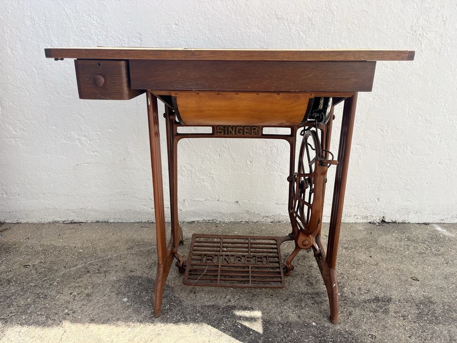 Mesa de tricotar Singer vintage