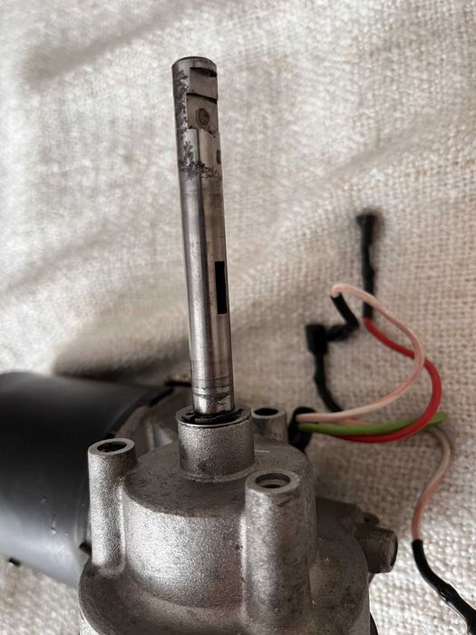 Silnik z przekładnią do pompy smarowania BekaMax EP-1, 24 VDC