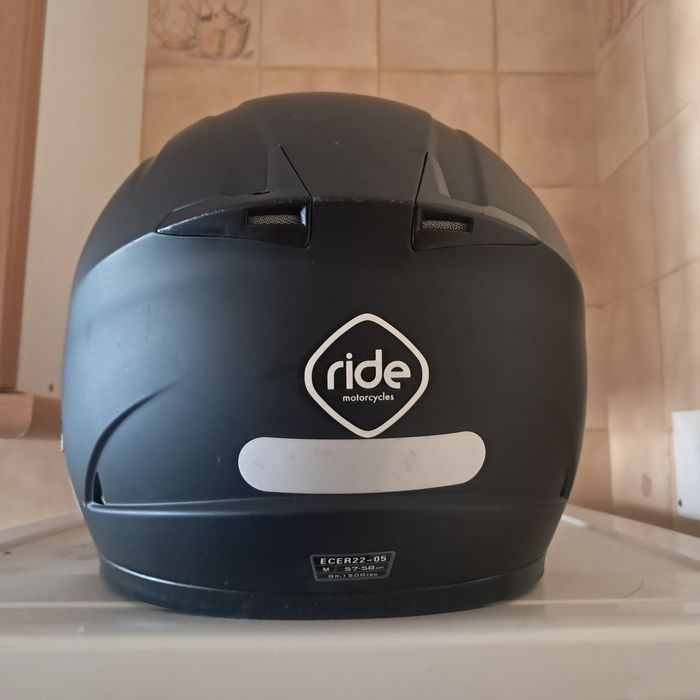 Capacete  está  novo