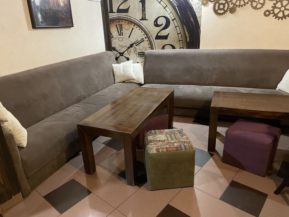 Дивани, крісла, стільці, пуфіки, столи