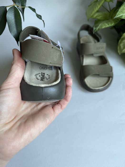шкіряні сандалії 34р. Primigi 1396022 на хлопця, підліткові босоніжки