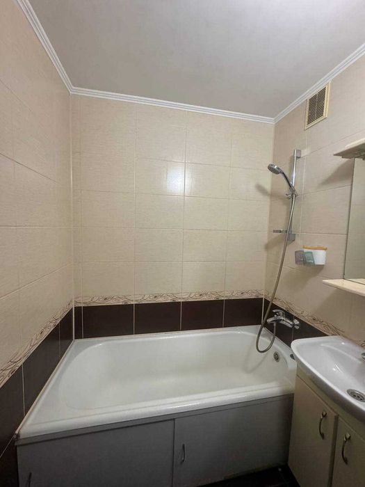 Придаж трикімнатної квартири 78 м., метро Теремки, Магелан