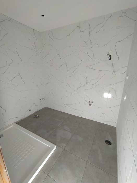 Colocação de materiais cerâmicos e outros restauros  orçamentos grátis