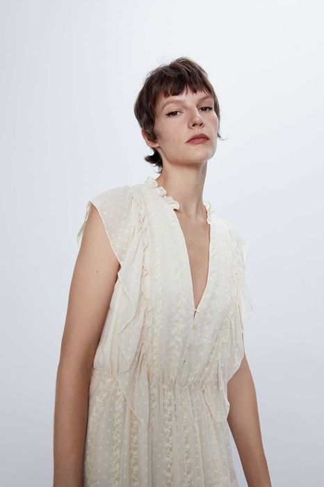 Vestido renda Zara