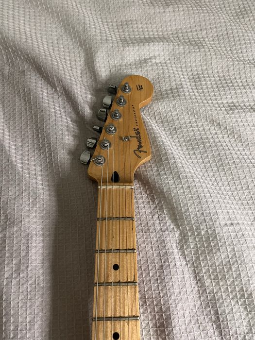 Fender Player Stratocaster (2021) – Edição 75º Aniversário