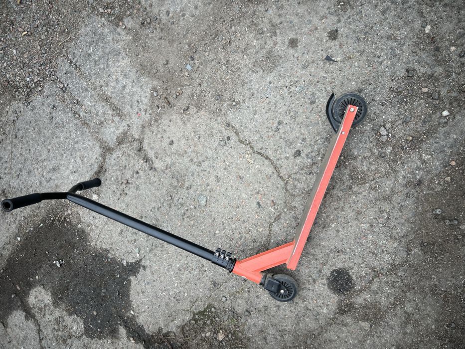 Продам трюковый самокат