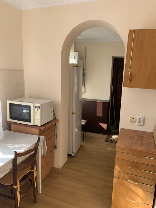 1 кімнатний будинок  р-н Хотинська