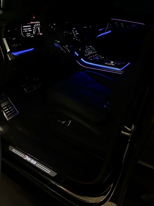 Piękne Audi  RSQ- 8   Samochód do Ślubu