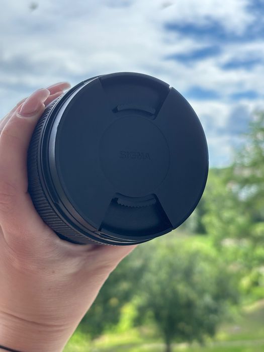 Обʼєктив Sigma 18-35 мм 1.8 для Nikon