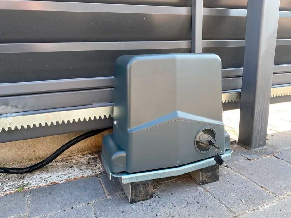 Автоматика для відкатних воріт X-boost ES 700 PRO, Мотор, Двигун